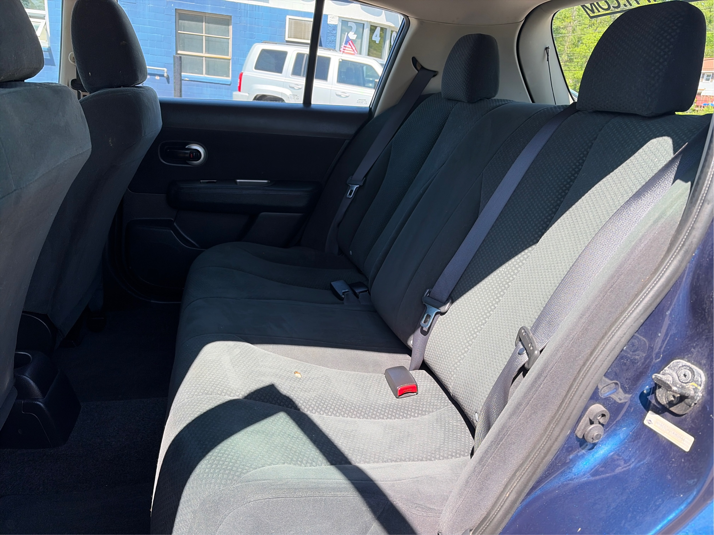 2012 Nissan Versa 1.8 S AT's photo